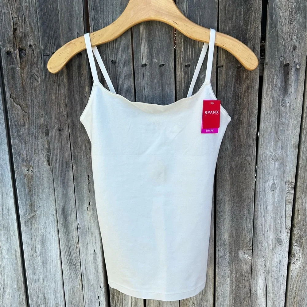 NWT Spanx In and Out Cami Camisole Powder M - Picture 15 of 15